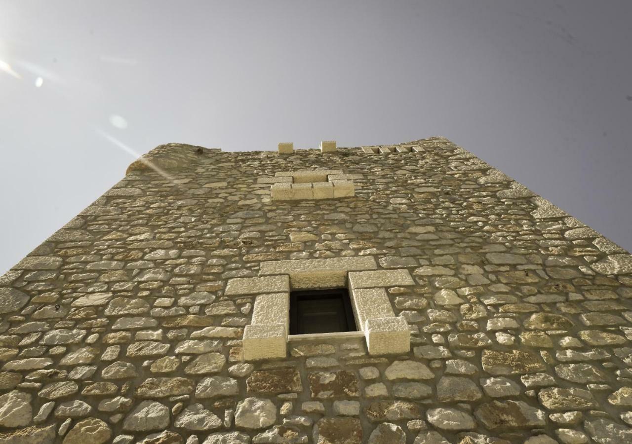 Focalion Castle Luxury Suites Pírgos Dhiroú Exterior foto