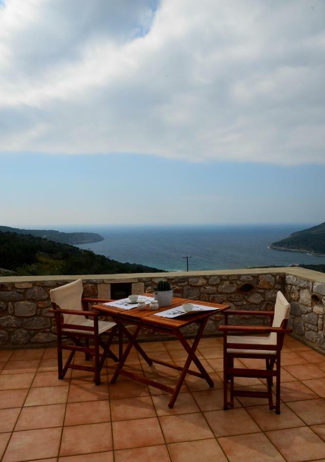 Focalion Castle Luxury Suites Pírgos Dhiroú Exterior foto